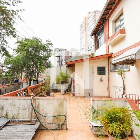Casa à venda com 115m², 3 quartos e 2 vagasQuintal