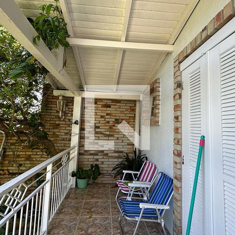 Casa à venda com 140m², 3 quartos e 2 vagasSacada da Suíte