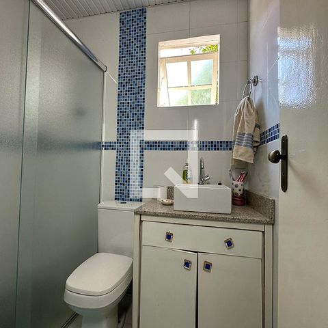 Casa à venda com 140m², 3 quartos e 2 vagasBanheiro Social
