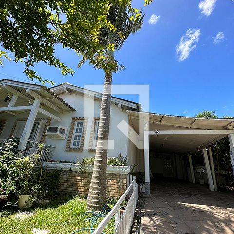 Casa à venda com 140m², 3 quartos e 2 vagasÁrea Externa