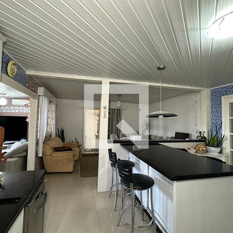 Casa à venda com 140m², 3 quartos e 2 vagasCozinha