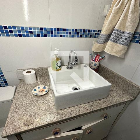 Casa à venda com 140m², 3 quartos e 2 vagasPia do Banheiro Social