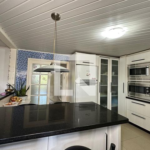 Casa à venda com 140m², 3 quartos e 2 vagasCozinha