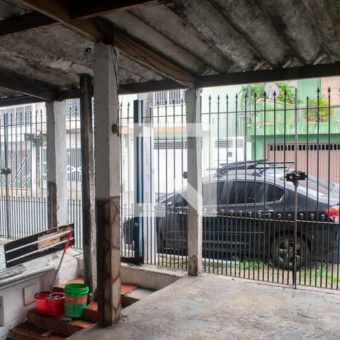 Casa à venda com 130m², 5 quartos e 2 vagas Casa à venda com 130m², 5 quartos e 2 vagasGaragem