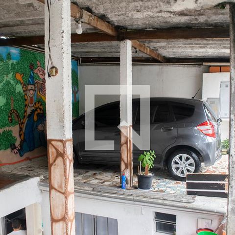 Casa à venda com 130m², 5 quartos e 2 vagas Casa à venda com 130m², 5 quartos e 2 vagasGaragem
