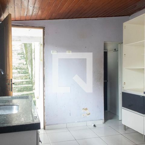Casa à venda com 130m², 5 quartos e 2 vagas Casa à venda com 130m², 5 quartos e 2 vagasCozinha casa 2