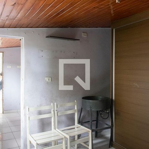 Casa à venda com 130m², 5 quartos e 2 vagas Casa à venda com 130m², 5 quartos e 2 vagasQuarto casa 2