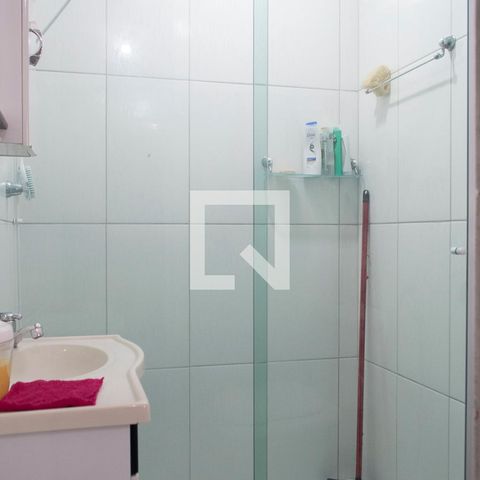 Casa à venda com 130m², 5 quartos e 2 vagas Casa à venda com 130m², 5 quartos e 2 vagasBanheiro casa 1