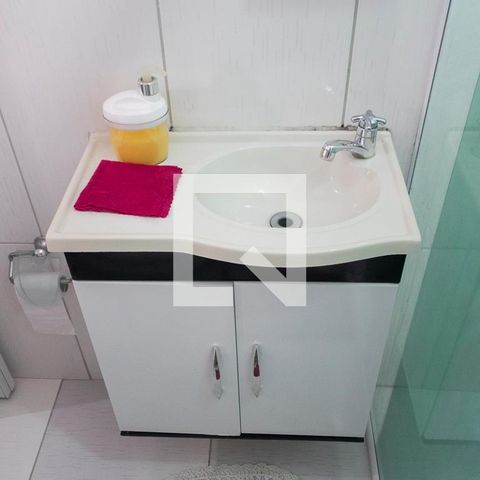 Casa à venda com 130m², 5 quartos e 2 vagas Casa à venda com 130m², 5 quartos e 2 vagasBanheiro casa 1