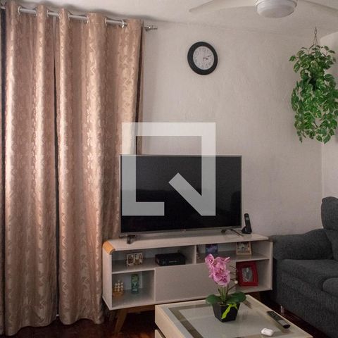 Casa à venda com 130m², 5 quartos e 2 vagas Casa à venda com 130m², 5 quartos e 2 vagasSala casa 1