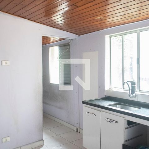 Casa à venda com 130m², 5 quartos e 2 vagas Casa à venda com 130m², 5 quartos e 2 vagasCozinha casa 2