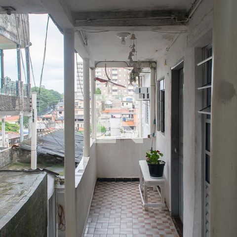 Casa à venda com 130m², 5 quartos e 2 vagas Casa à venda com 130m², 5 quartos e 2 vagasEntrada casa 1