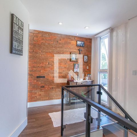 Casa à venda com 340m², 3 quartos e 3 vagasCorredor