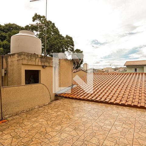 Casa à venda com 180m², 4 quartos e 2 vagas Casa à venda com 180m², 4 quartos e 2 vagasÁrea de Serviço