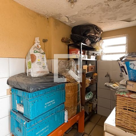 Casa à venda com 180m², 4 quartos e 2 vagas Casa à venda com 180m², 4 quartos e 2 vagasÁrea de Serviço