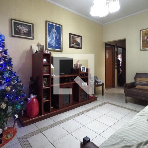 Casa à venda com 180m², 4 quartos e 2 vagasSala