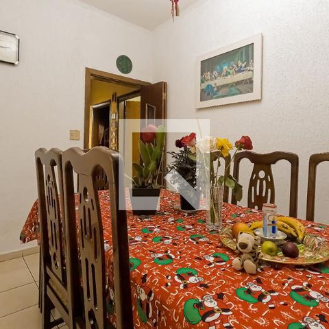 Casa à venda com 180m², 4 quartos e 2 vagas Casa à venda com 180m², 4 quartos e 2 vagasCozinha