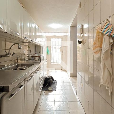 Casa à venda com 180m², 4 quartos e 2 vagas Casa à venda com 180m², 4 quartos e 2 vagasCozinha