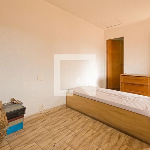 Casa à venda com 180m², 4 quartos e 2 vagas Casa à venda com 180m², 4 quartos e 2 vagasQuarto de Serviço