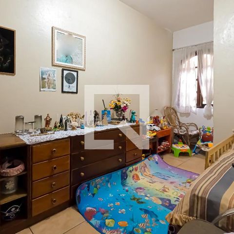 Casa à venda com 180m², 4 quartos e 2 vagas Casa à venda com 180m², 4 quartos e 2 vagasQuarto 2