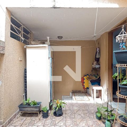 Casa à venda com 180m², 4 quartos e 2 vagas Casa à venda com 180m², 4 quartos e 2 vagasÁrea de Serviço