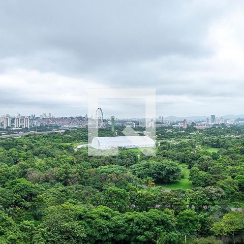 Apartamento à venda com 264m², 4 quartos e 5 vagasVaranda - Vista