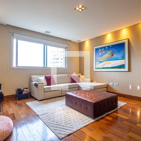 Apartamento à venda com 264m², 4 quartos e 5 vagasSala de TV