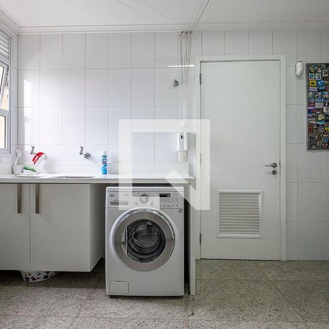 Apartamento à venda com 264m², 4 quartos e 5 vagasÁrea de Serviço