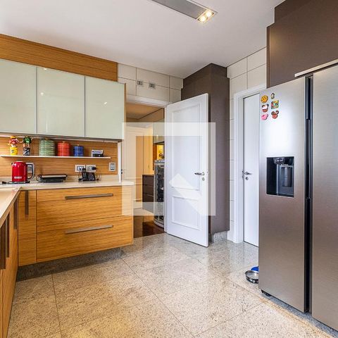 Apartamento à venda com 264m², 4 quartos e 5 vagasCozinha