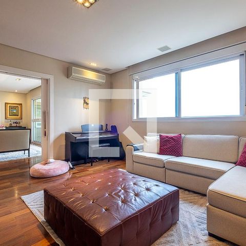 Apartamento à venda com 264m², 4 quartos e 5 vagasSala de TV