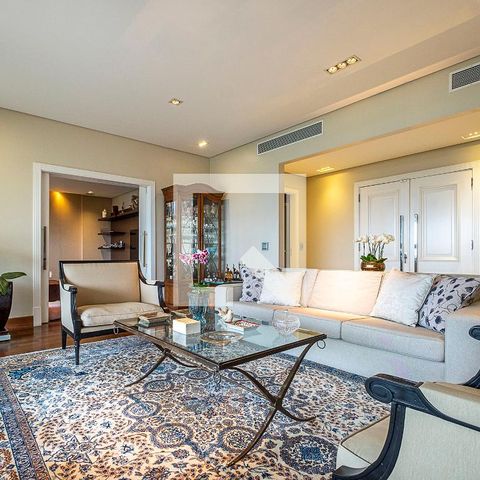 Apartamento à venda com 264m², 4 quartos e 5 vagasSala 