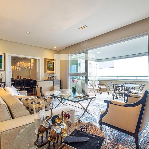 Apartamento à venda com 264m², 4 quartos e 5 vagasSala 