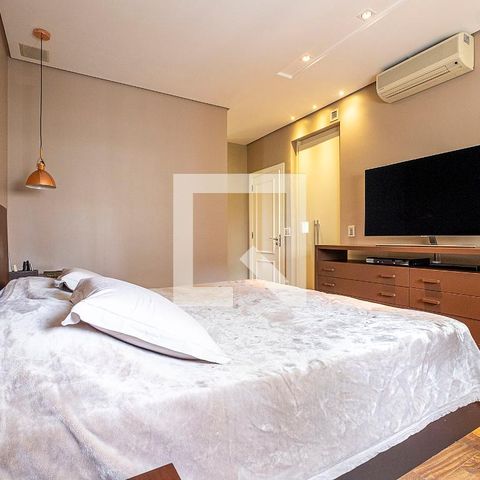Apartamento à venda com 264m², 4 quartos e 5 vagasSuíte 1