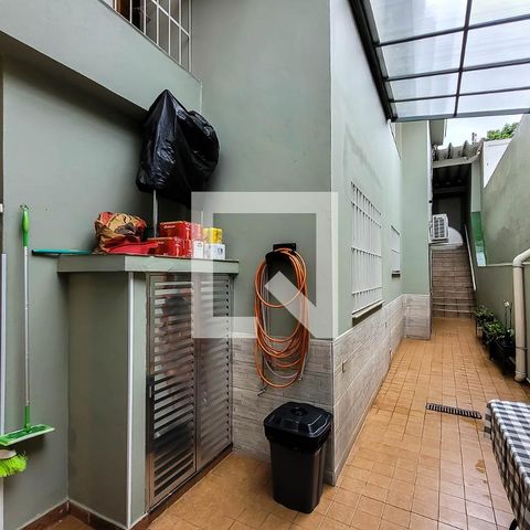Casa para alugar com 174m², 4 quartos e 2 vagas Casa para alugar com 174m², 4 quartos e 2 vagasQuintal