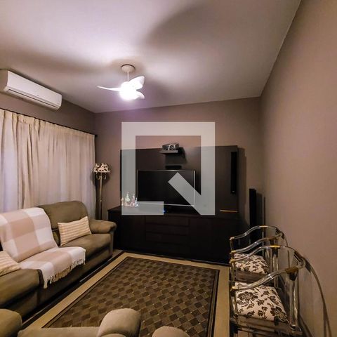 Casa para alugar com 174m², 4 quartos e 2 vagas Casa para alugar com 174m², 4 quartos e 2 vagasSala