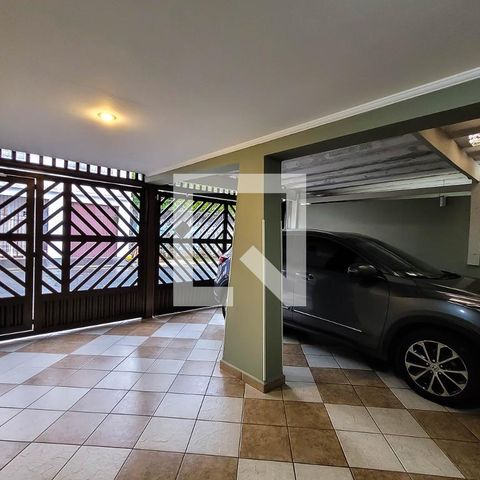 Casa para alugar com 174m², 4 quartos e 2 vagas Casa para alugar com 174m², 4 quartos e 2 vagasGaragem