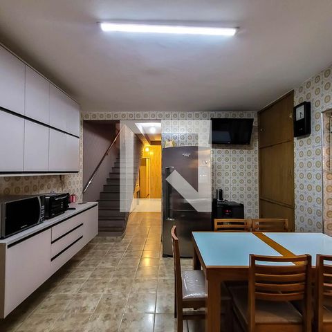 Casa para alugar com 174m², 4 quartos e 2 vagas Casa para alugar com 174m², 4 quartos e 2 vagasCozinha