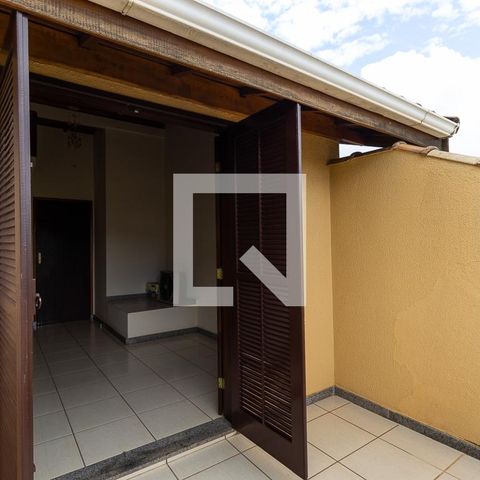 Casa à venda com 150m², 3 quartos e 2 vagasSacada