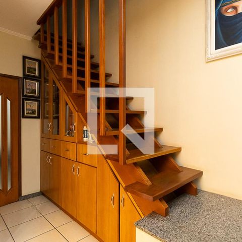 Casa à venda com 150m², 3 quartos e 2 vagasSala