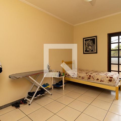 Casa à venda com 150m², 3 quartos e 2 vagasQuarto 2 - Suíte