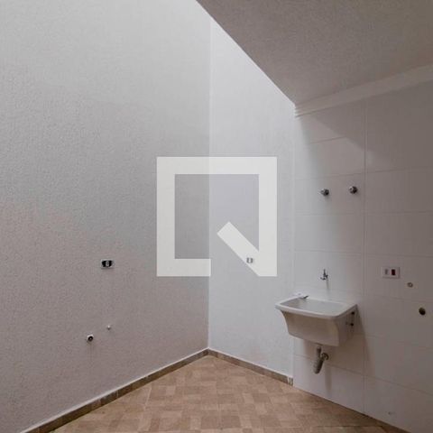 Casa à venda com 100m², 3 quartos e 2 vagas Casa à venda com 100m², 3 quartos e 2 vagasÁrea de Serviço