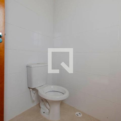 Casa à venda com 100m², 3 quartos e 2 vagas Casa à venda com 100m², 3 quartos e 2 vagasBanheiro Suíte