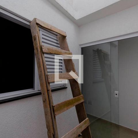 Casa à venda com 100m², 3 quartos e 2 vagas Casa à venda com 100m², 3 quartos e 2 vagasJardim de Inverno