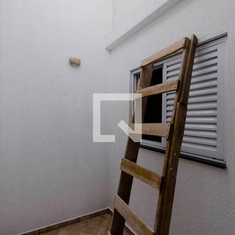 Casa à venda com 100m², 3 quartos e 2 vagas Casa à venda com 100m², 3 quartos e 2 vagasJardim de Inverno