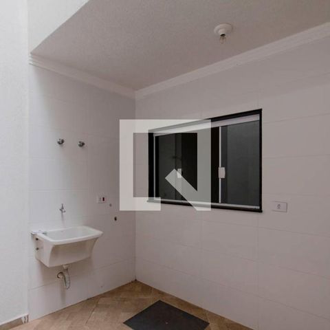 Casa à venda com 100m², 3 quartos e 2 vagas Casa à venda com 100m², 3 quartos e 2 vagasÁrea de Serviço