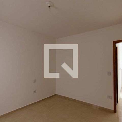 Casa à venda com 100m², 3 quartos e 2 vagas Casa à venda com 100m², 3 quartos e 2 vagasQuarto 1