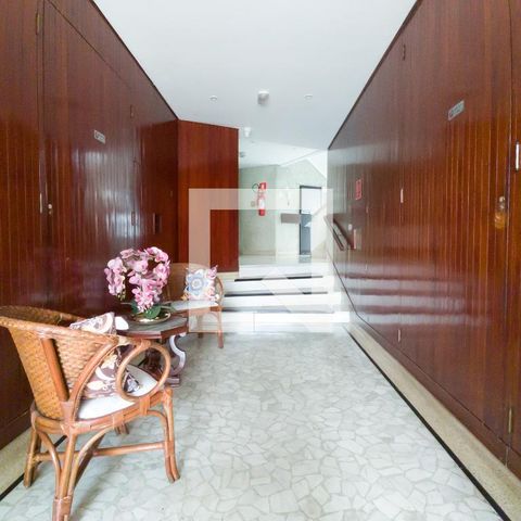 Apartamento à venda com 74m², 2 quartos e sem vagaHall social