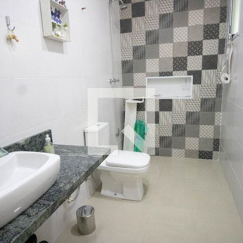 Casa de condomínio à venda com 405m², 3 quartos e 2 vagas Casa de condomínio à venda com 405m², 3 quartos e 2 vagasBanheiro 1