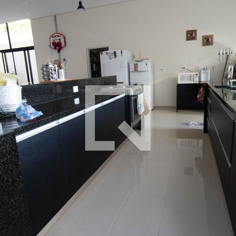 Casa de condomínio à venda com 405m², 3 quartos e 2 vagas Casa de condomínio à venda com 405m², 3 quartos e 2 vagasCozinha