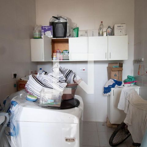Casa de condomínio à venda com 405m², 3 quartos e 2 vagas Casa de condomínio à venda com 405m², 3 quartos e 2 vagasÁrea de Serviço